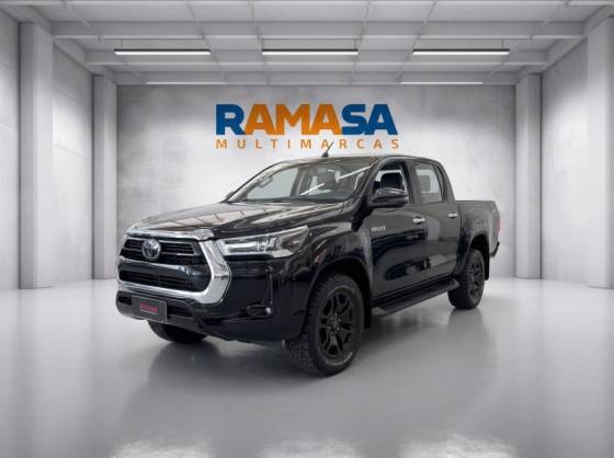 TOYOTA HILUX 2.8 D-4D TURBO DIESEL CD SRX LIMITED 4X4 AUTOMÁTICO TOYOTA HILUX 2.8 D-4D TURBO DIESEL CD SRX LIMITED 4X4 AUTOMÁTICO